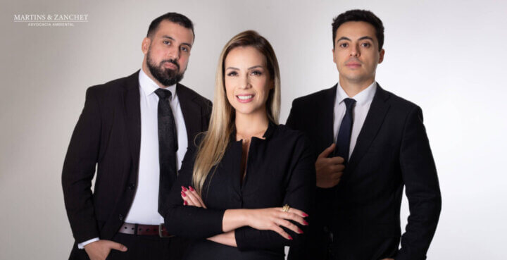 Equipe do escritório M&Z, especialistas em auditoria e consultoria ambiental.